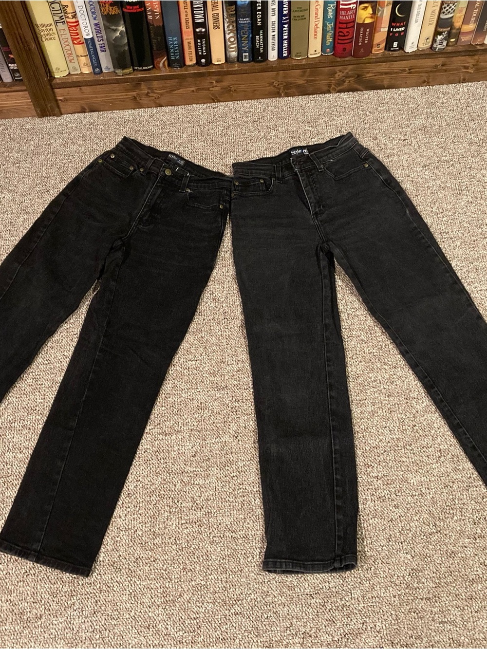 Style & Co: 2 Black Straight Jeans: 4P